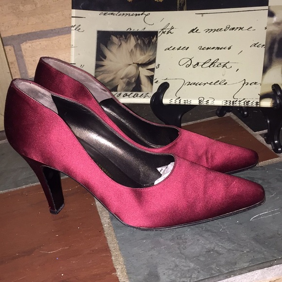 Salvatore Ferragamo Burgundy Satin Heels Pump Size 9 Wedding Luxury - Picture 3 of 8